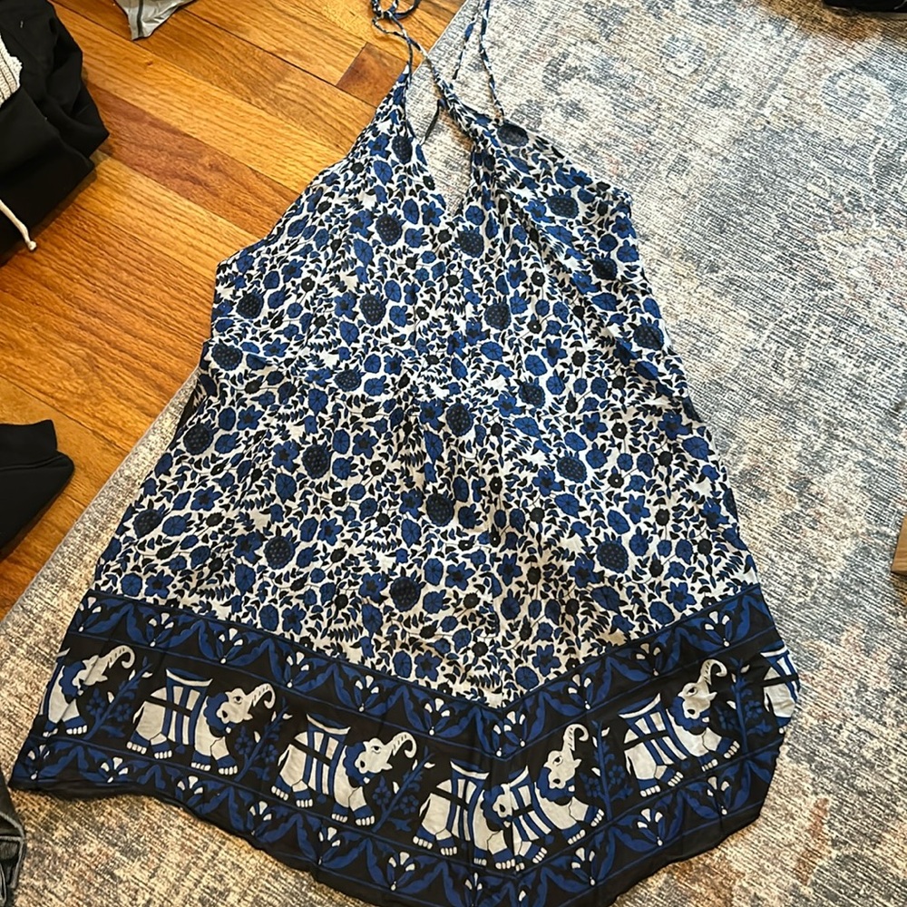 urban outfitter backless dress